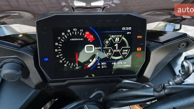 Черный Сузуки GSX-S 1000, объемом двигателя 1 л и пробегом 8 тыс. км за 17400 $, фото 8 на Automoto.ua