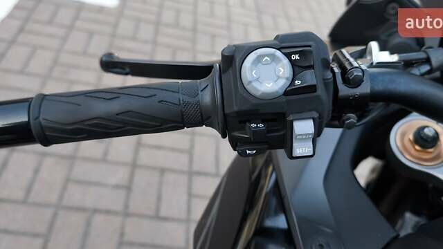 Черный Сузуки GSX-S 1000, объемом двигателя 1 л и пробегом 8 тыс. км за 17400 $, фото 11 на Automoto.ua