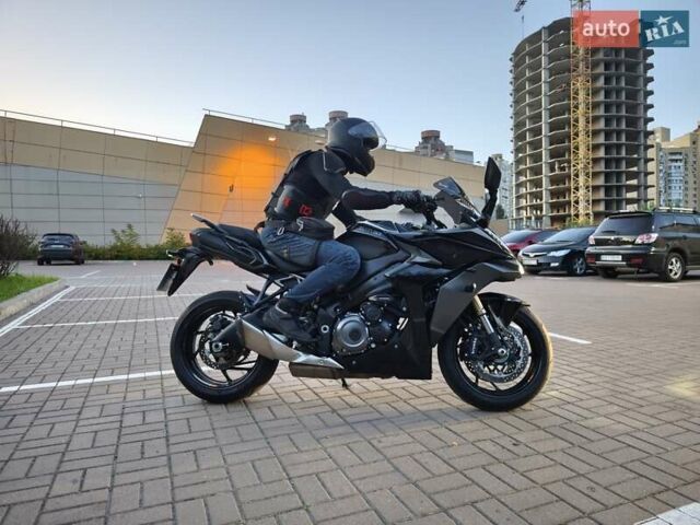 Черный Сузуки GSX-S 1000, объемом двигателя 1 л и пробегом 8 тыс. км за 17400 $, фото 18 на Automoto.ua