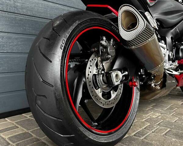 Красный Сузуки GSX-S 1000, объемом двигателя 1 л и пробегом 23 тыс. км за 9300 $, фото 9 на Automoto.ua