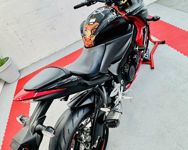 Красный Сузуки GSX-S 1000, объемом двигателя 1 л и пробегом 25 тыс. км за 9200 $, фото 6 на Automoto.ua