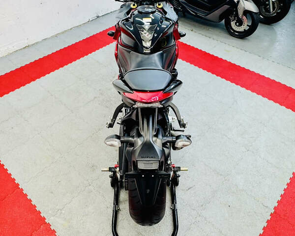 Красный Сузуки GSX-S 1000, объемом двигателя 1 л и пробегом 21 тыс. км за 9300 $, фото 9 на Automoto.ua