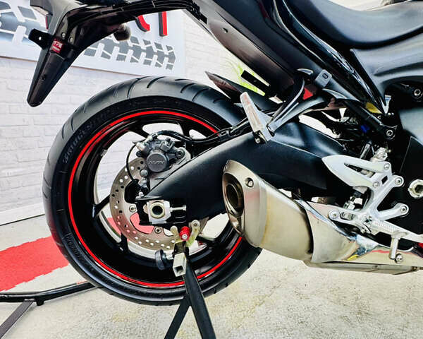 Красный Сузуки GSX-S 1000, объемом двигателя 1 л и пробегом 21 тыс. км за 9300 $, фото 21 на Automoto.ua