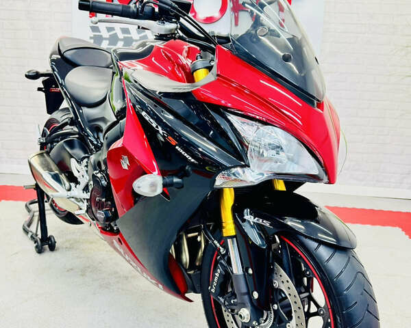 Красный Сузуки GSX-S 1000, объемом двигателя 1 л и пробегом 21 тыс. км за 9300 $, фото 3 на Automoto.ua