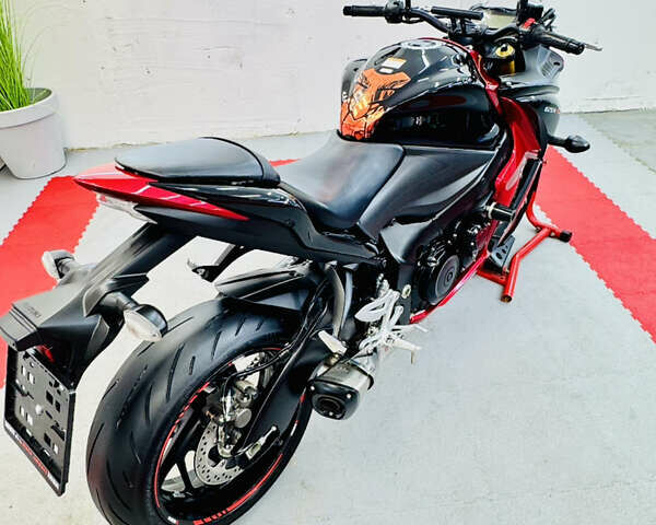 Красный Сузуки GSX-S 1000, объемом двигателя 1 л и пробегом 25 тыс. км за 9200 $, фото 5 на Automoto.ua