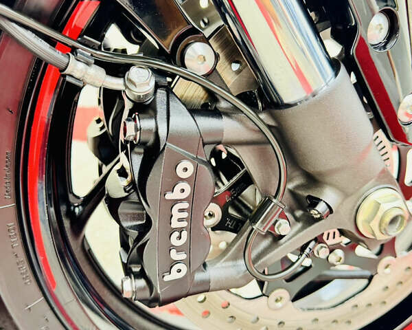 Красный Сузуки GSX-S 1000, объемом двигателя 1 л и пробегом 25 тыс. км за 9200 $, фото 14 на Automoto.ua