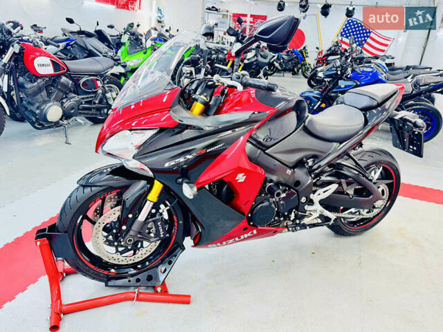 Красный Сузуки GSX-S 1000, объемом двигателя 1 л и пробегом 25 тыс. км за 9200 $, фото 11 на Automoto.ua