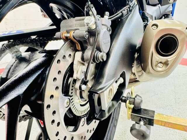 Сузуки GSX-S 1000, объемом двигателя 1 л и пробегом 0 тыс. км за 9800 $, фото 11 на Automoto.ua