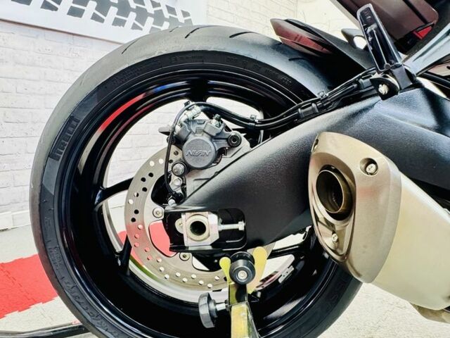 Сузуки GSX-S 1000, объемом двигателя 1 л и пробегом 0 тыс. км за 9800 $, фото 21 на Automoto.ua