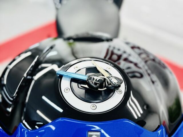 Сузуки GSX-S 1000, объемом двигателя 1 л и пробегом 0 тыс. км за 9800 $, фото 22 на Automoto.ua