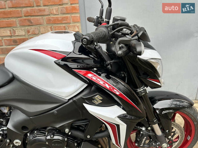 Сузуки GSX-S 1000, объемом двигателя 1 л и пробегом 5 тыс. км за 10100 $, фото 6 на Automoto.ua