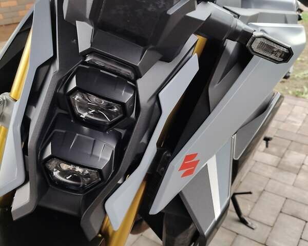 Сузуки GSX-S 1000, объемом двигателя 1 л и пробегом 14 тыс. км за 12300 $, фото 1 на Automoto.ua