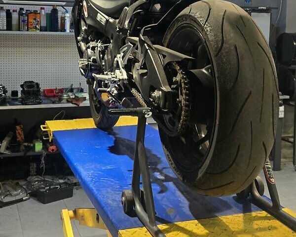Сузуки GSX-S 1000, объемом двигателя 1 л и пробегом 14 тыс. км за 10003 $, фото 4 на Automoto.ua