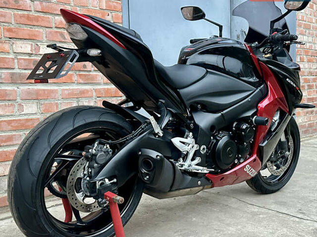 Сузуки GSX-S 1000, объемом двигателя 1 л и пробегом 23 тыс. км за 9200 $, фото 5 на Automoto.ua