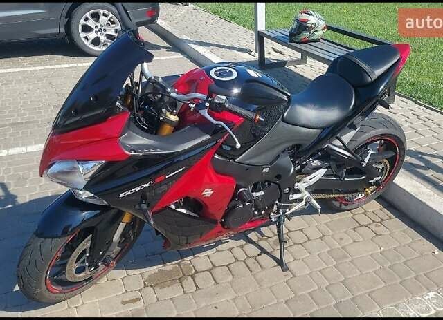 Сузуки GSX-S 1000, объемом двигателя 1 л и пробегом 37 тыс. км за 10000 $, фото 1 на Automoto.ua
