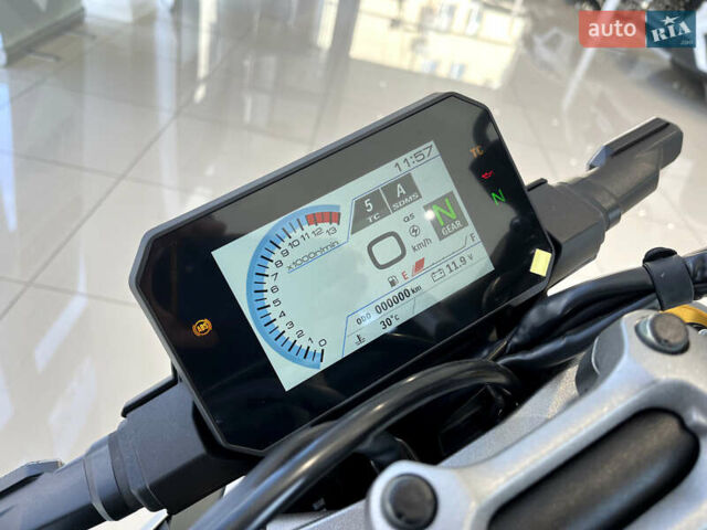 Серый Сузуки GSX-S 1000, объемом двигателя 1 л и пробегом 1 тыс. км за 649900 $, фото 14 на Automoto.ua