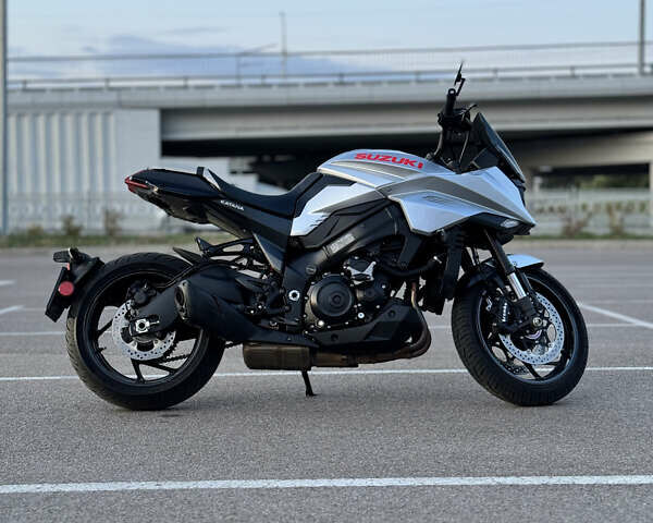 Серый Сузуки GSX-S 1000, объемом двигателя 1 л и пробегом 23 тыс. км за 8499 $, фото 6 на Automoto.ua
