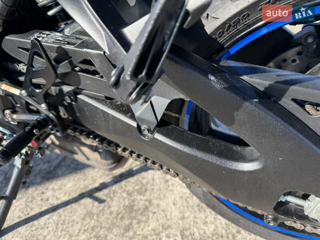Синій Сузукі GSX-S 1000, об'ємом двигуна 1 л та пробігом 18 тис. км за 9400 $, фото 17 на Automoto.ua