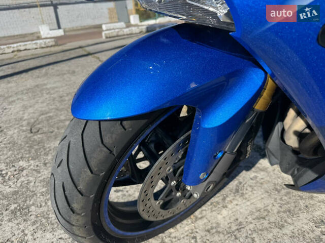 Синій Сузукі GSX-S 1000, об'ємом двигуна 1 л та пробігом 18 тис. км за 9400 $, фото 23 на Automoto.ua