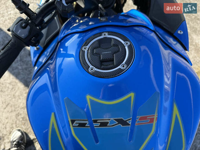 Синій Сузукі GSX-S 1000, об'ємом двигуна 1 л та пробігом 18 тис. км за 9400 $, фото 26 на Automoto.ua