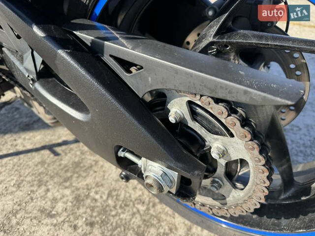Синій Сузукі GSX-S 1000, об'ємом двигуна 1 л та пробігом 18 тис. км за 9400 $, фото 16 на Automoto.ua