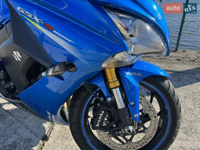 Синій Сузукі GSX-S 1000, об'ємом двигуна 1 л та пробігом 18 тис. км за 9400 $, фото 6 на Automoto.ua