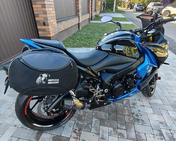 Синий Сузуки GSX-S 1000, объемом двигателя 1 л и пробегом 7 тыс. км за 10700 $, фото 16 на Automoto.ua