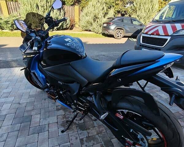 Синий Сузуки GSX-S 1000, объемом двигателя 1 л и пробегом 7 тыс. км за 10700 $, фото 30 на Automoto.ua