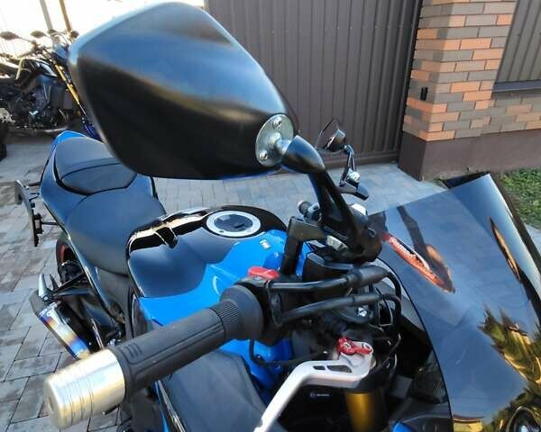 Синий Сузуки GSX-S 1000, объемом двигателя 1 л и пробегом 7 тыс. км за 10700 $, фото 35 на Automoto.ua