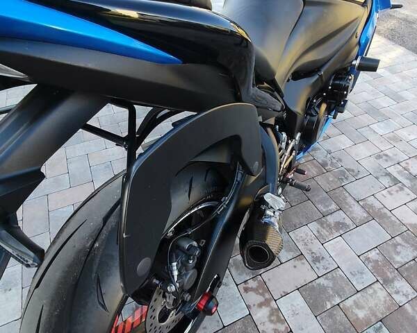 Синий Сузуки GSX-S 1000, объемом двигателя 1 л и пробегом 7 тыс. км за 10700 $, фото 32 на Automoto.ua