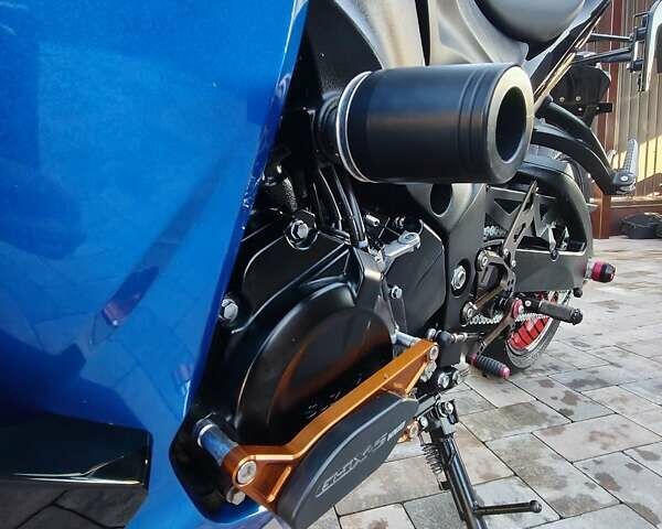 Синий Сузуки GSX-S 1000, объемом двигателя 1 л и пробегом 7 тыс. км за 10700 $, фото 46 на Automoto.ua