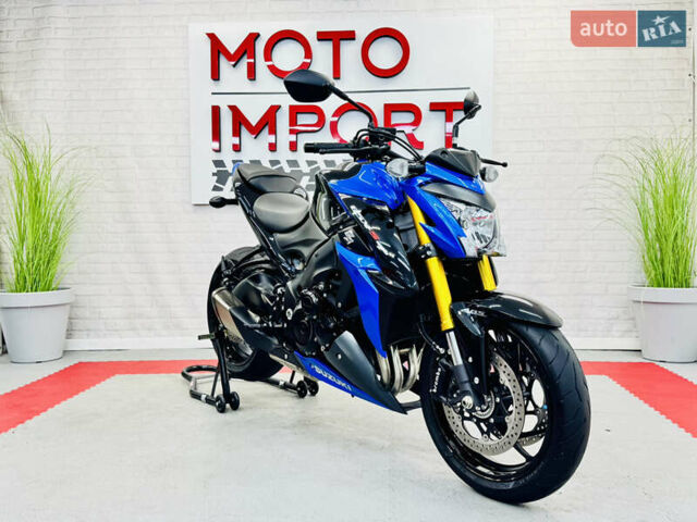 Синий Сузуки GSX-S 1000, объемом двигателя 1 л и пробегом 10 тыс. км за 9800 $, фото 4 на Automoto.ua