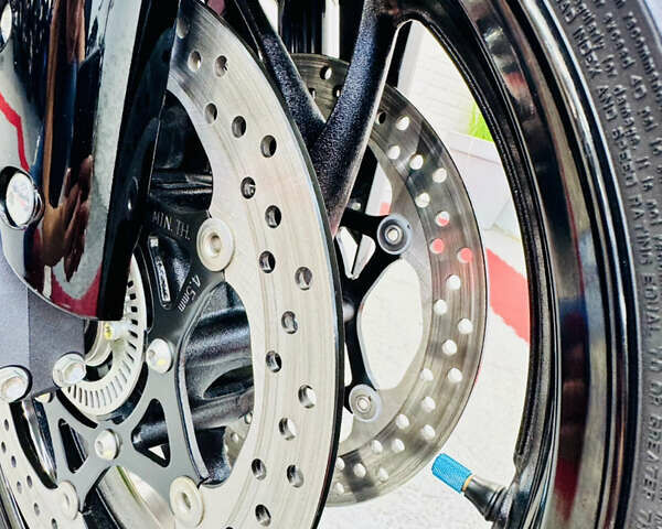 Синий Сузуки GSX-S 1000, объемом двигателя 1 л и пробегом 10 тыс. км за 9800 $, фото 13 на Automoto.ua