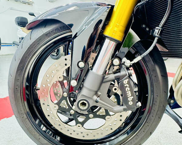 Синий Сузуки GSX-S 1000, объемом двигателя 1 л и пробегом 10 тыс. км за 9800 $, фото 14 на Automoto.ua