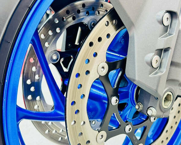 Синий Сузуки GSX-S 1000, объемом двигателя 1 л и пробегом 25 тыс. км за 11300 $, фото 17 на Automoto.ua