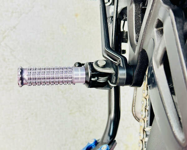 Синий Сузуки GSX-S 1000, объемом двигателя 1 л и пробегом 25 тыс. км за 11300 $, фото 27 на Automoto.ua