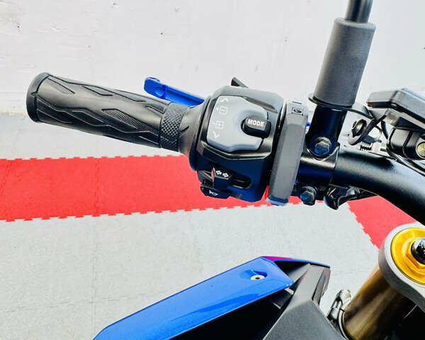 Синий Сузуки GSX-S 1000, объемом двигателя 1 л и пробегом 25 тыс. км за 11300 $, фото 25 на Automoto.ua