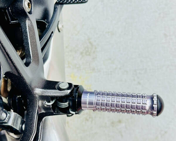 Синий Сузуки GSX-S 1000, объемом двигателя 1 л и пробегом 25 тыс. км за 11300 $, фото 26 на Automoto.ua