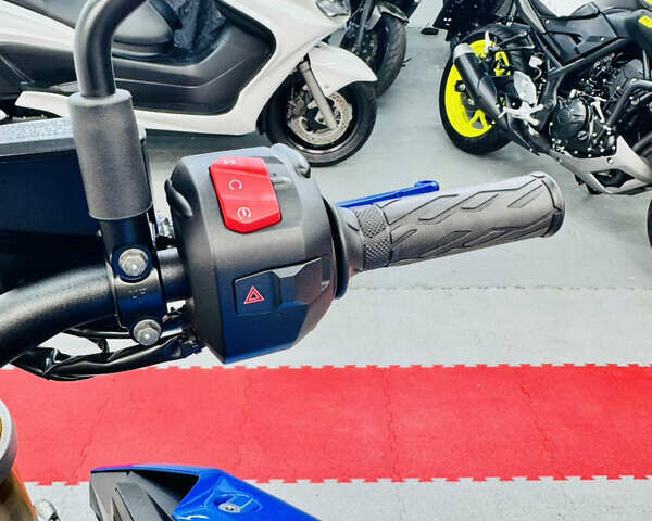 Синий Сузуки GSX-S 1000, объемом двигателя 1 л и пробегом 25 тыс. км за 11300 $, фото 24 на Automoto.ua