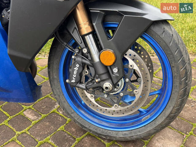 Синий Сузуки GSX-S 1000GX, объемом двигателя 1 л и пробегом 13 тыс. км за 12500 $, фото 8 на Automoto.ua