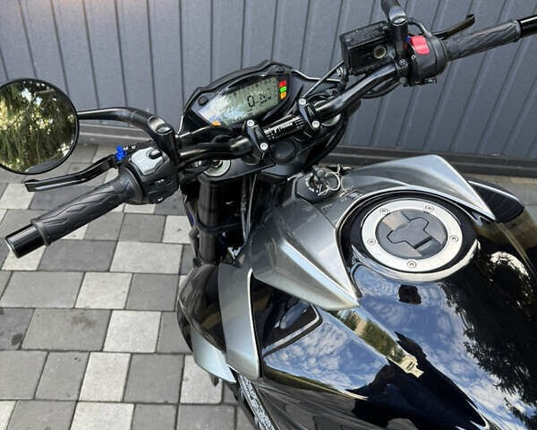 Чорний Сузукі GSX-S 750, об'ємом двигуна 0.75 л та пробігом 4 тис. км за 9000 $, фото 8 на Automoto.ua