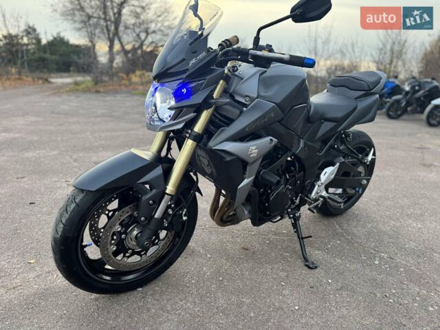 Сузуки GSX-S 750, объемом двигателя 0 л и пробегом 15 тыс. км за 8500 $, фото 13 на Automoto.ua