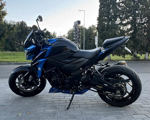 Синій Сузукі GSX-S 750, об'ємом двигуна 0.75 л та пробігом 19 тис. км за 8800 $, фото 5 на Automoto.ua