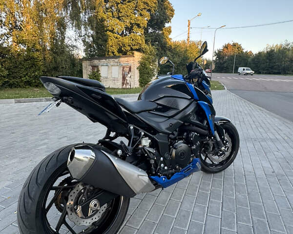 Синій Сузукі GSX-S 750, об'ємом двигуна 0.75 л та пробігом 19 тис. км за 8800 $, фото 3 на Automoto.ua
