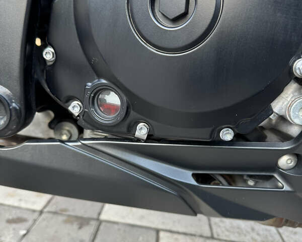 Синий Сузуки GSX-S 750, объемом двигателя 0.75 л и пробегом 1 тыс. км за 10200 $, фото 11 на Automoto.ua