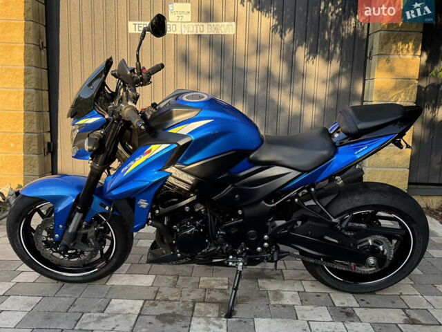 Синий Сузуки GSX-S 750, объемом двигателя 0.75 л и пробегом 1 тыс. км за 10200 $, фото 5 на Automoto.ua