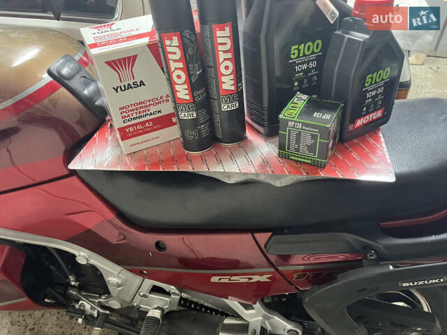 Черный Сузуки GSX 1100F, объемом двигателя 11 л и пробегом 420 тыс. км за 2550 $, фото 10 на Automoto.ua