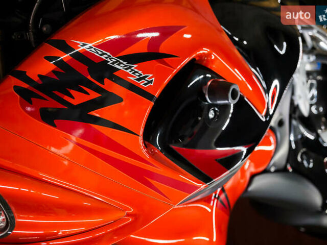 Сузуки GSX 1300R Hayabusa, объемом двигателя 1.3 л и пробегом 16 тыс. км за 13000 $, фото 9 на Automoto.ua