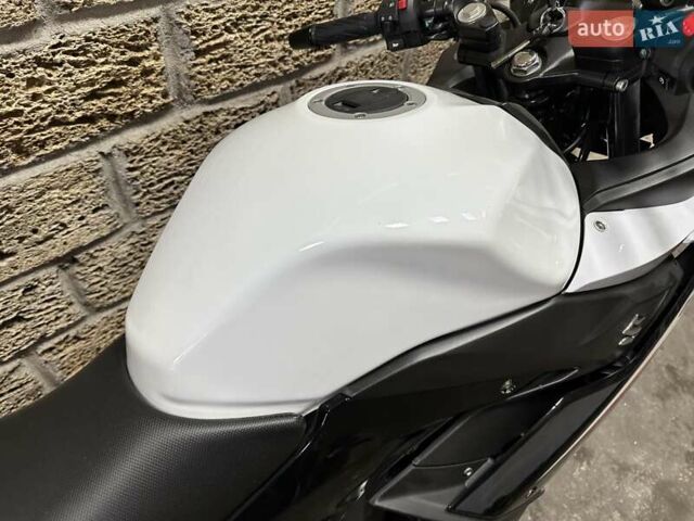 Сузуки GSX 250R, объемом двигателя 0.25 л и пробегом 1 тыс. км за 4500 $, фото 4 на Automoto.ua