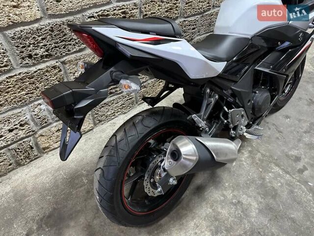 Сузуки GSX 250R, объемом двигателя 0.25 л и пробегом 1 тыс. км за 4500 $, фото 1 на Automoto.ua